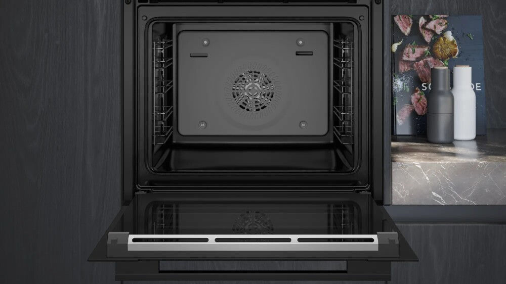 SIEMENS HB734G1B1 iQ700 Smart Built-in Oven