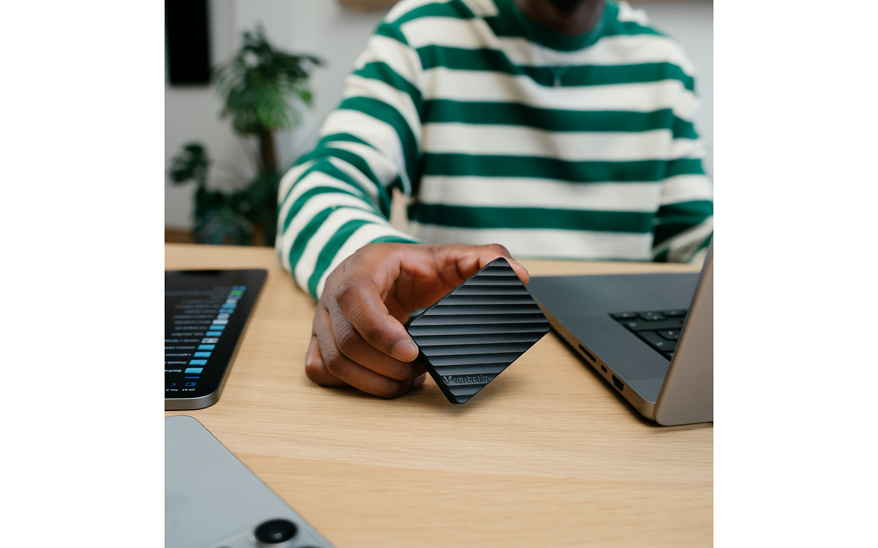 Verbatim Store 'N’ Go Mini Stripe 512GB SSD