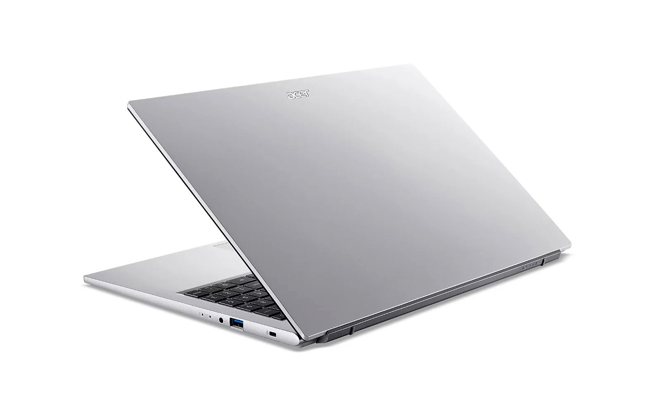 Acer Aspire Go 15 AG15-72P / 15.6 ComfyView IPS FullHD / Core 7 150U / 32GB DDR4 / 1TB NVMe Silver