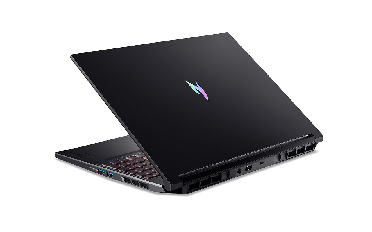 Acer Nitro V 16 AI ANV16-42 / 16 IPS WUXGA 180Hz / Ryzen 5 240 / 16GB DDR5 / 1TB NVMe / GeForce RTX 3050 6GB GDDR6 Black