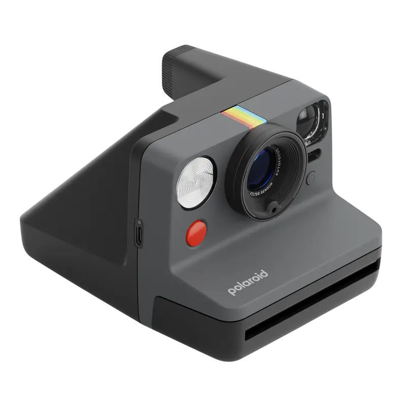 Polaroid Now Gen 3 + Color Film Black
