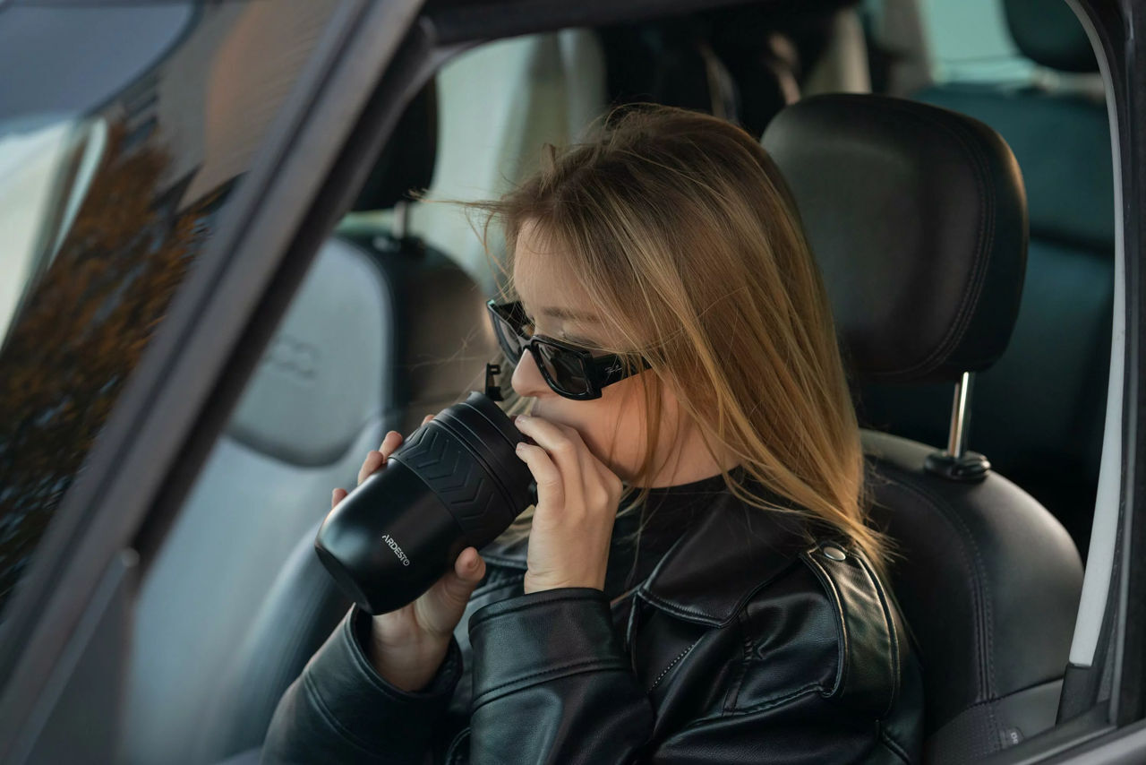 ARDESTO AR2640BT Black