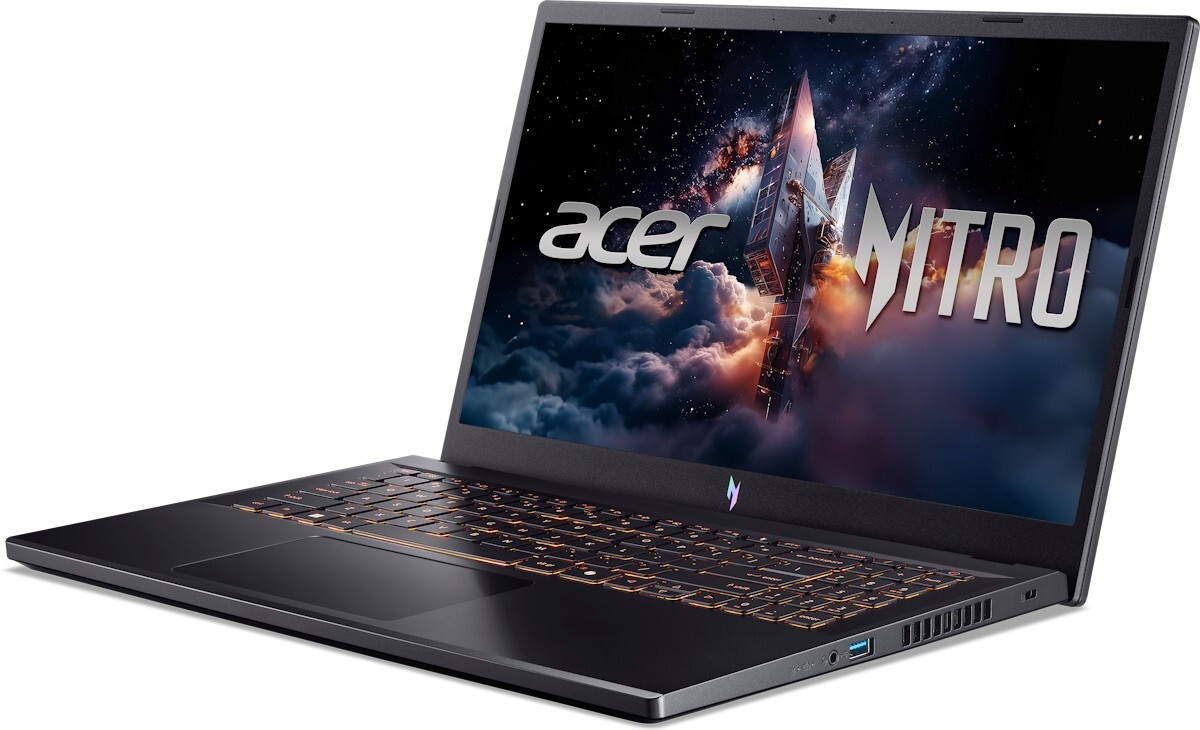 Acer Nitro V 15 ANV15-52 / 15.6 IPS FullHD / Core i9-13900H / 32GB DDR4 / 1TB SSD / GeForce RTX 5050 8GB
