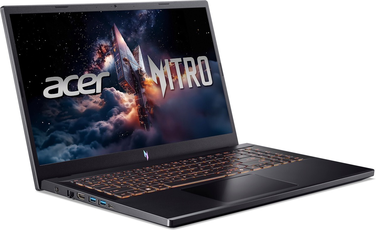 Acer Nitro V 15 ANV15-52 / 15.6 IPS FullHD / Core i9-13900H / 32GB DDR4 / 1TB SSD / GeForce RTX 5050 8GB