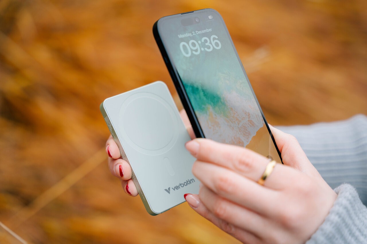 Verbatim Charge'n'Go Magnetic Wireless / 5000mAh Black