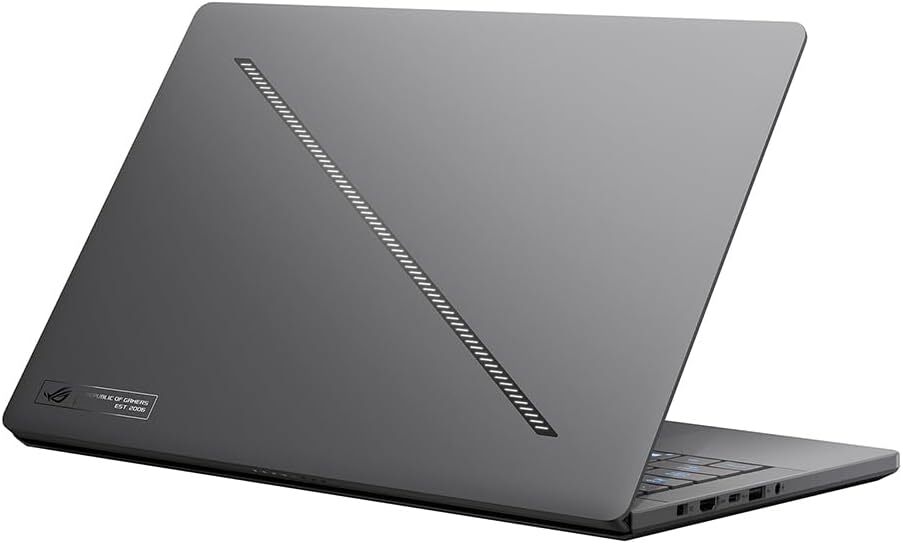ASUS ROG Zephyrus G14 GA403GM / 14 OLED / Ryzen AI 9 465 / 32GB LPDDR5X / 1TB SSD / GeForce RTX 5060 8Gb