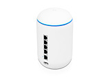 Ubiquiti UniFi Dream Machine / Security Gateway / Cloud Key / Wi-Fi Dual Band / 4-Port Gigabit Switch /