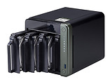 QNAP TS-453D